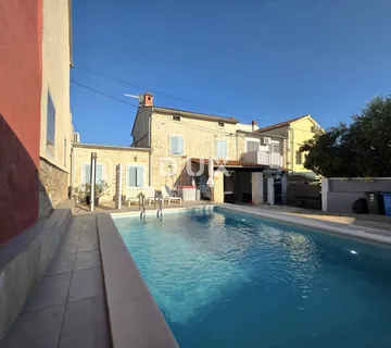 Istra, Peruški, kamena kuća, 150 m2, bazen - Peruški, Marčana