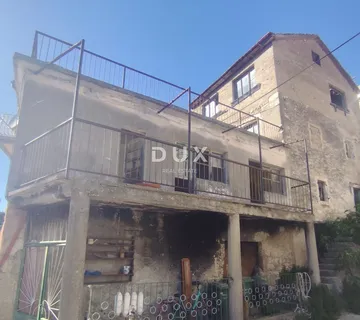 ZATON, ŠIBENIK - Kuća 1. red do mora za rekonstrukciju