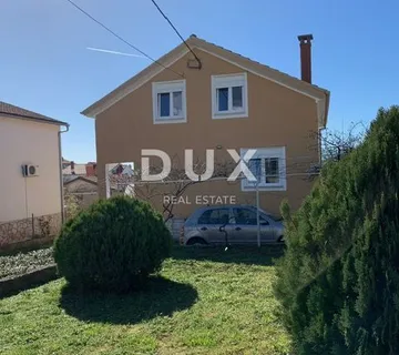 ISTRA , ROVINJ Obiteljska kuća sa pogledom na more