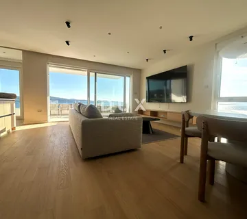 ŠIBENIK, ŽABORIĆ - Dizajnerski penthouse 1.red uz more - Žaborić, Šibenik