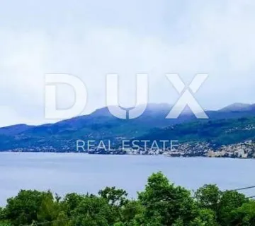 RIJEKA, COSTABELLA, BIVIO- građevinsko zemljište 1100m2 s pogledom na more za stambenu zgradu-stanove-apartmane/ obiteljsku kuću/ villu/ kuću za iznajmljivanje - odmor s bazenom