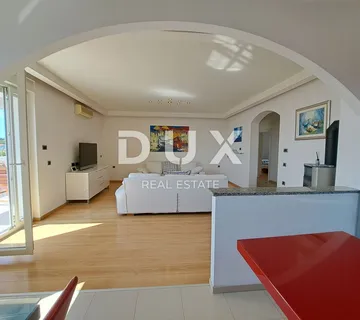 OPATIJA, IČIĆI - penthouse s panoramskim pogledom i okućnicom - Ičići, Opatija