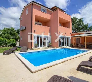 ISTRA, MEDULIN Vila s bazenom 300 m od plaže