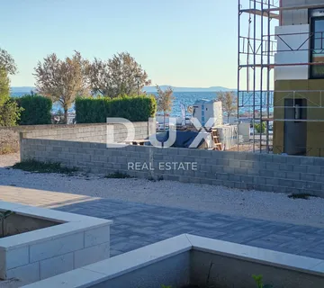 ZADAR, ZATON - Vrhunska novogradnja 30 metara od plaže! S2 - Zaton, Nin