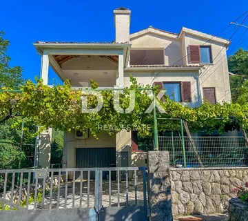 OPATIJA, IKA - PRILIKA! Samostojeća kuća na samo 80m od mora! - Ika, Opatija