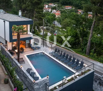 OPATIJA, MOŠĆENIČKA DRAGA - ekskluzivna vila u blizini plaže na okučnici od 1200m2