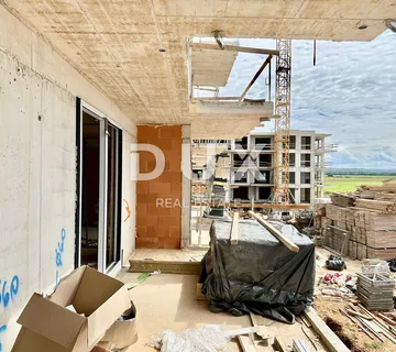 ISTRA, UMAG - Vrhunski 1S+DB s loggiom u novogradnji