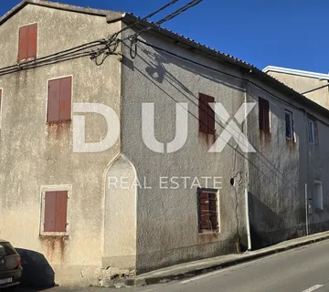 ISTRA, BUZET - Kamena kuća za adaptaciju u blizini granice