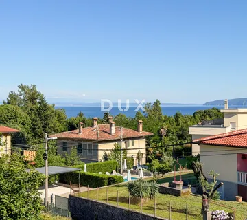 OPATIJA, LOVRAN - Samostojeća kuća i zemljište 1250m2 s pogledom na more samo 300m od centra