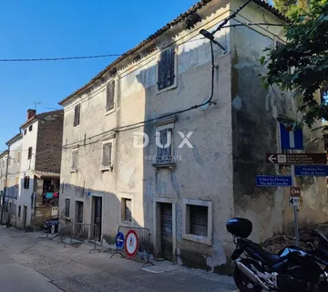 ISTRA, MOJAN - Istarska samostojeća kamena kuća - Momjan, Buje
