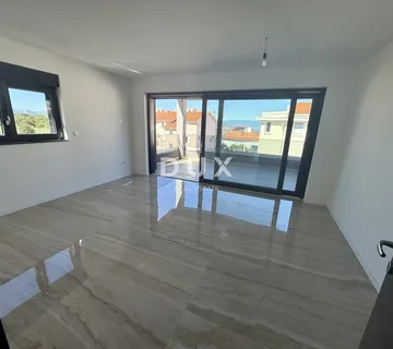 Otok Krk, Malinska, 3-sobni stan, 75 m2, novogradnja - Milčetići, Malinska-Dubašnica