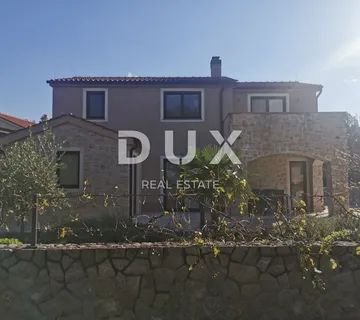OTOK KRK, MALINSKA - Kuća sa bazenom - Malinska, Malinska-Dubašnica