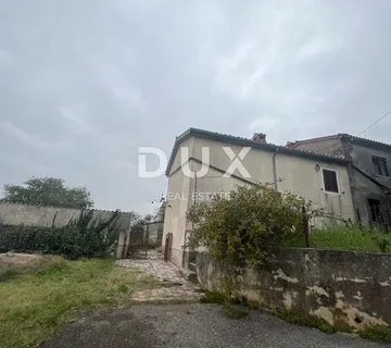 ISTRA,LABIN - Kuća na rubu naselja s pogledom na prirodu