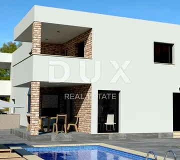 ISTRA, POREČ - Villa sa bazenom u roh bau fazi nedaleko grada