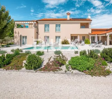 ISTRA, VODNJAN - Predivna luksuzna vila s maslinikom