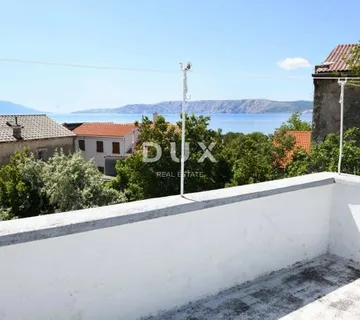 KVARNER, NOVI VINODOLSKI - Dvojna kamena kuća u centru s pogledom na more
