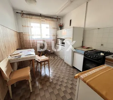 RIJEKA, ZAMET - 2skl stan s balkonom na fantastičnoj lokaciji, parking, nova fasada