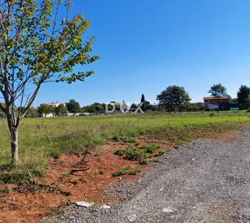 ISTRA, LOBORIKA - građevinsko zemljište 1085 m2! - Loborika, Marčana