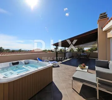ZADAR, PRIVLAKA - Luksuzna vila s bazenom