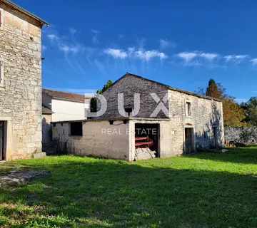 ISTRA, SVETVINČENAT - Dvije samostojeće kamene kuće