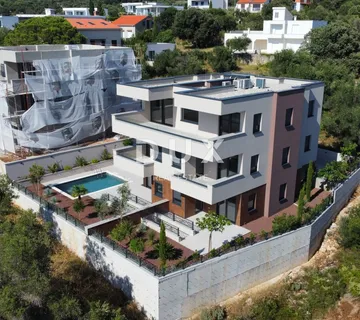 NOVALJA, JAKIŠNICA - Apartman 66m2 na prvom katu s predivnim pogledom na more - Lun, Novalja