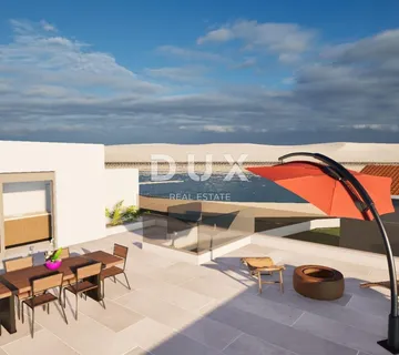 VODICE, SRIMA – Penthouse s krovnom terasom i panoramom, 50 m od mora - Srima, Vodice