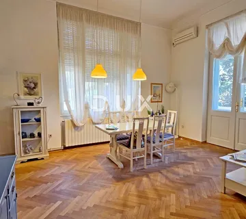 OPATIJA, CENTAR - Otmjeni stan u srcu Opatije, 150 m od mora, 3SDB, 109m2