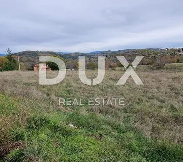 ISTRA, RAKOTULE - Građevinsko zemljište 740m2 - Rakotule, Karojba