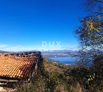 OPATIJA, DOBREĆ - Građevinsko zemljište sa starinom i pripojenom zelenom zonom , 4747m2 - Dobreć, Opatija