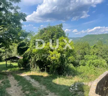 ISTRA, PIĆAN - Zemljište na mirnoj lokaciji s pogledom