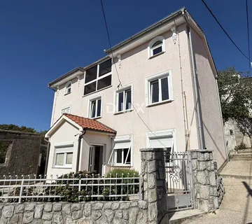 KOSTRENA - 4S + DB, 125m2 s panoramskim pogledom i okucnicom - Rožmanići, Kostrena