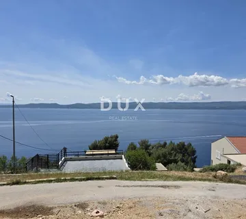 Pisak, Omiška rivijera, trosobni stan, 87 m² u novogradnji