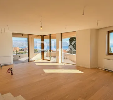 OPATIJA, CENTAR – luksuzan penthouse u centru Opatije, privatna pozicija i krovni bazen, samo 200m od mora