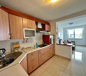 OTOK KRK, Njivice- stan 84,33 m2 - Njivice, Omišalj