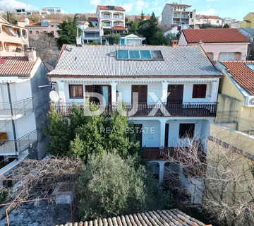 CRIKVENICA - kuća 380 m2 s panoramskim pogledom na more + okoliš 500 m2