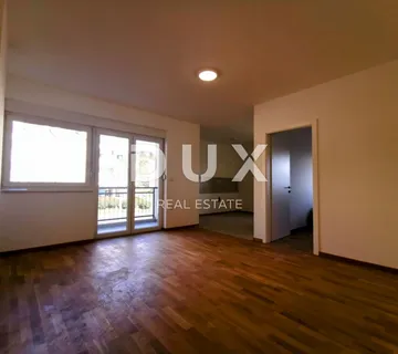 OPATIJA, LOVRAN - predivan stan u novogradnji, 150m od mora