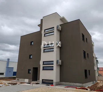 ZADAR, RAŽANAC - Novogradnja! Podno grijanje, lift, pogled na more, spremište...! S1