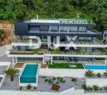 OPATIJA, CENTAR - veliki stan u ekskluzivnoj novogradnji blizu centra Opatije s garažom, panorama