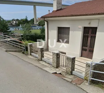 CRIKVENICA - samostojeća kuća u širem centru