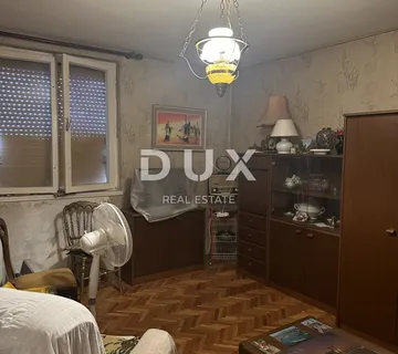 RIJEKA, TURNIĆ - Mali stan sa pogledom na more