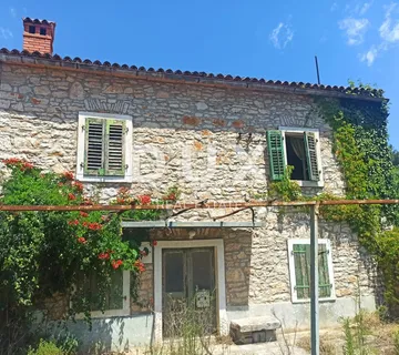 ISTRA, VALBANDON - Istarska kuća s vrtom + građevinsko zemljište 1917 m2 - BLIZINA MORA!! - Valbandon, Fažana