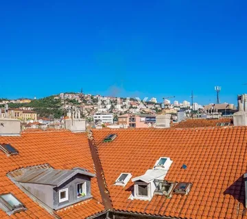 RIJEKA, CENTAR - Stan korak do Korza, odlična investicija