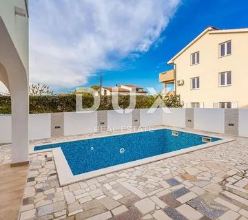 OTOK KRK, MALINSKA - vila s bazenom i pogledom na more - Bogovići, Malinska-Dubašnica