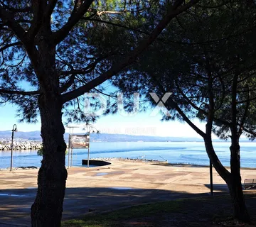 OPATIJA, IČIĆI - Stan 78 m2, drugi red do mora - cover