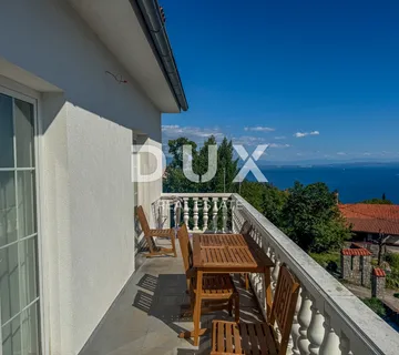 OPATIJA, POBRI - prostrana samostojeća kuća s pogledom na more, okućnicom i više stambenih jedinica - cover