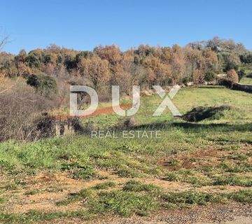 ISTRA, KRNICA - Građevinsko zemljište s puno privatnosti - cover
