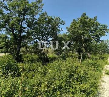 ISTRA, PEROJ Vikend zemljište 2 km od mora! - cover