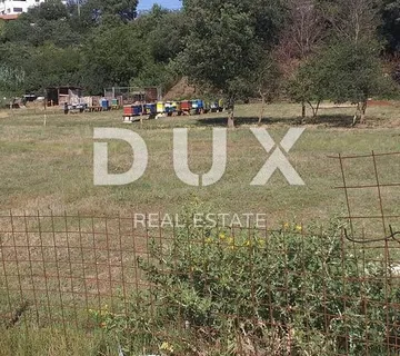 ISTRA, LOBORIKA - Građevinsko zemljište na odličnoj lokaciji - cover