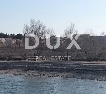 ZADAR, VIR - građevinsko zemljište prvi red do mora - cover