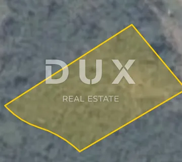 ISTRA, VALTURA - Građevinsko zemljište 709 m2 sa građevinskom dozvolom! - cover